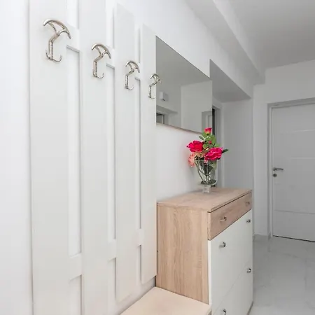 Beautiful In Vinjani Gornji With Wifi Holiday home *