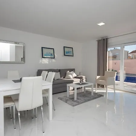 Beautiful In Vinjani Gornji With Wifi Holiday home Nenadici