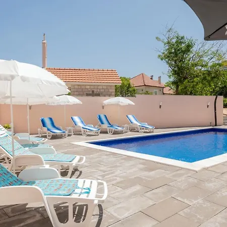 Holiday home Beautiful In Vinjani Gornji With Wifi *
